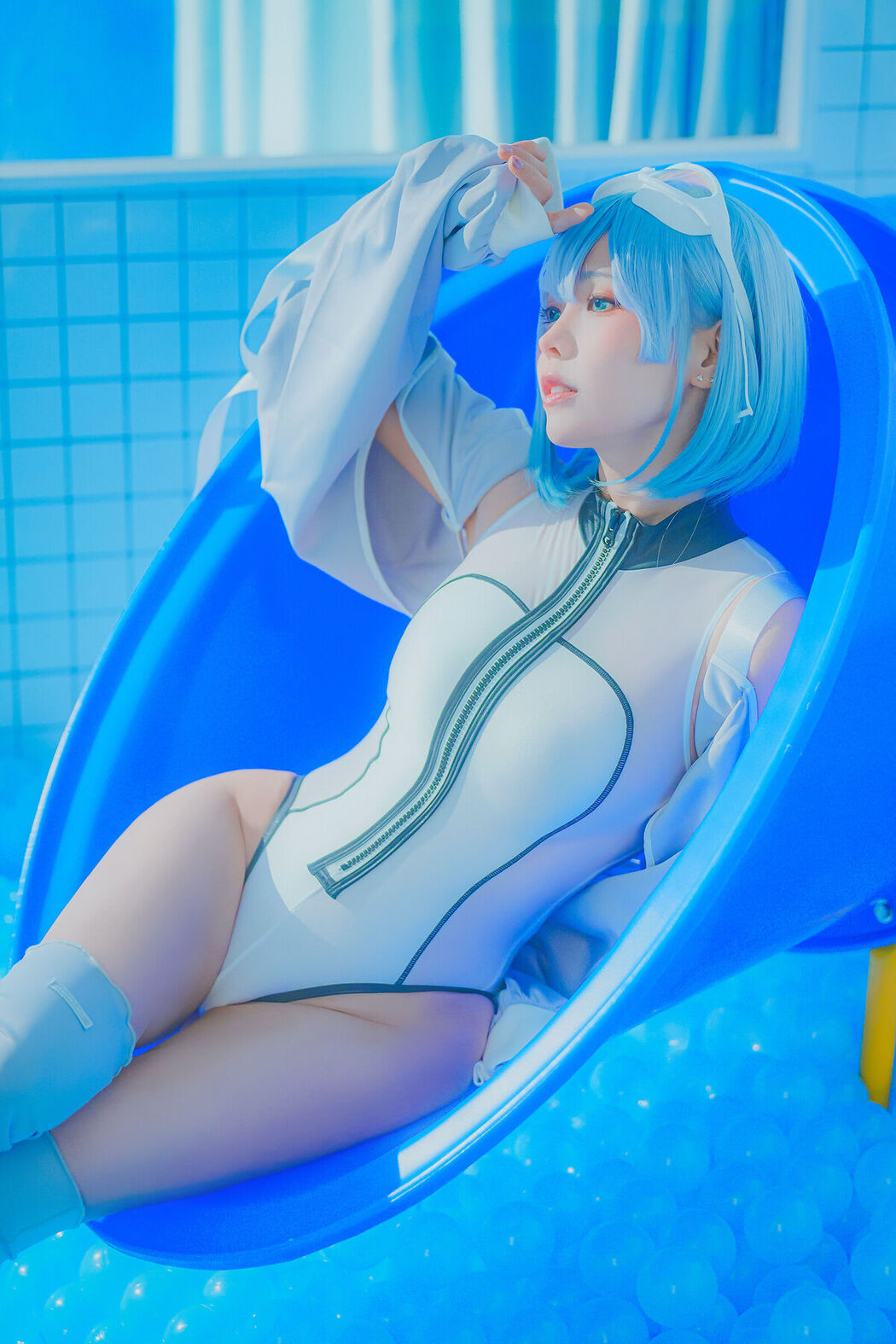 Coser@Ely_eee ElyEE子 – Clear Blue Drift (34P – 4V)