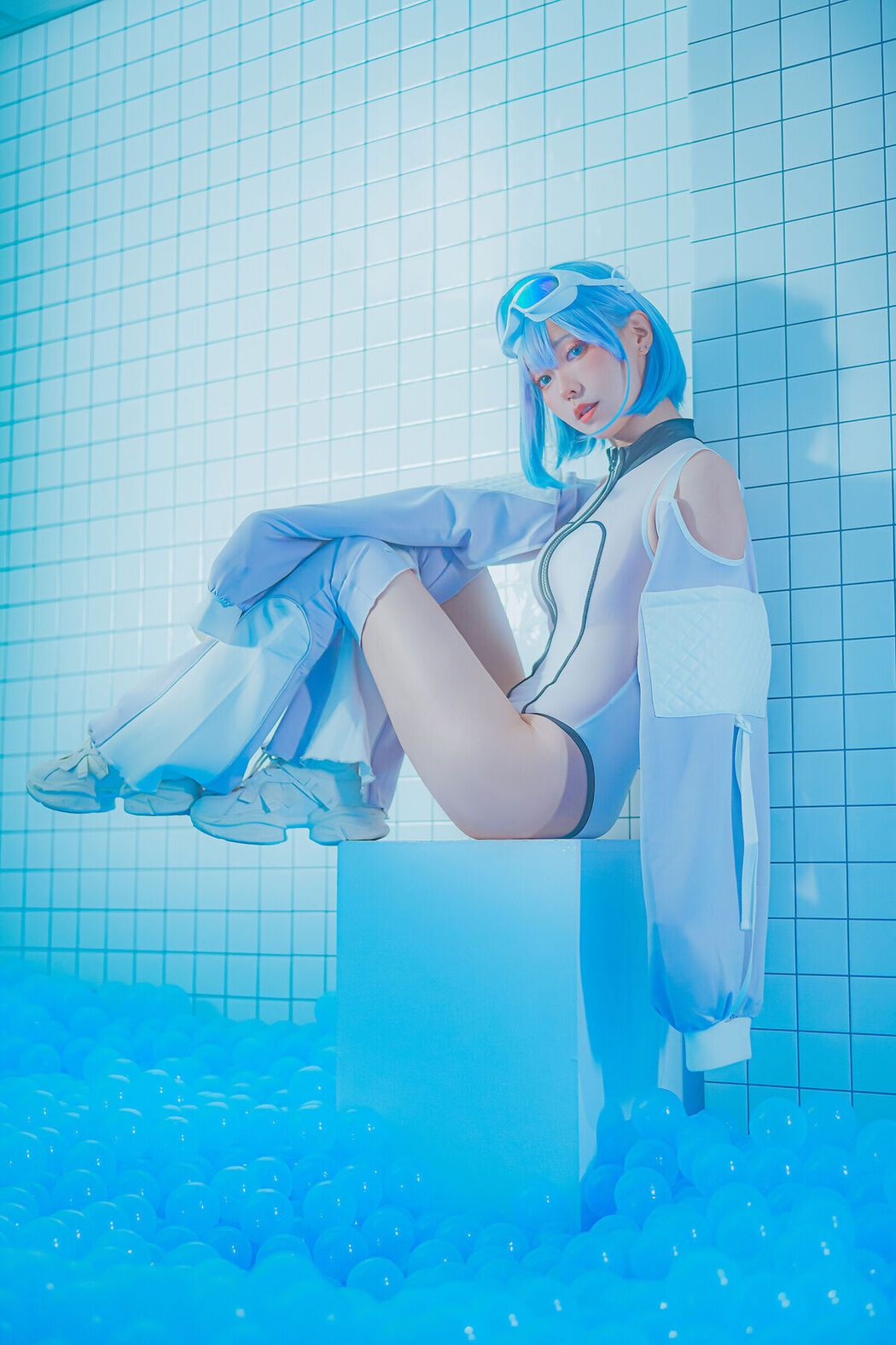 Coser@Ely_eee ElyEE子 – Clear Blue Drift (34P – 4V)