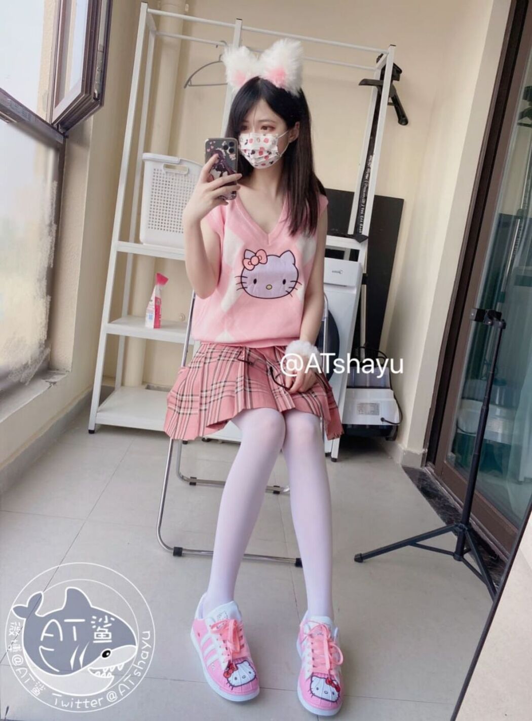 Coser@AT鲨 – 白丝宝宝 (59P – 1V)