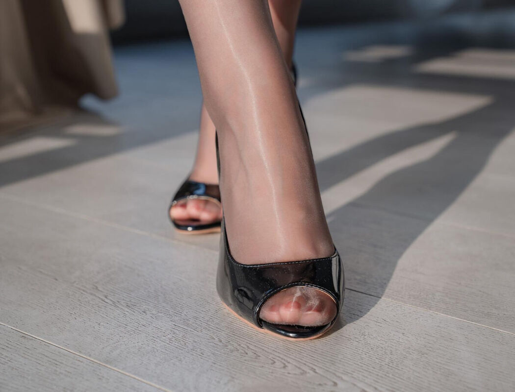 Coser@轩萧学姐 – 紫色旗袍 Part01 (71P)