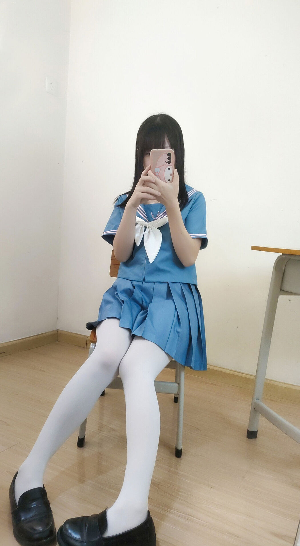 Coser@十万珍吱伏特 – 撸猫日记 Part02 (52P)