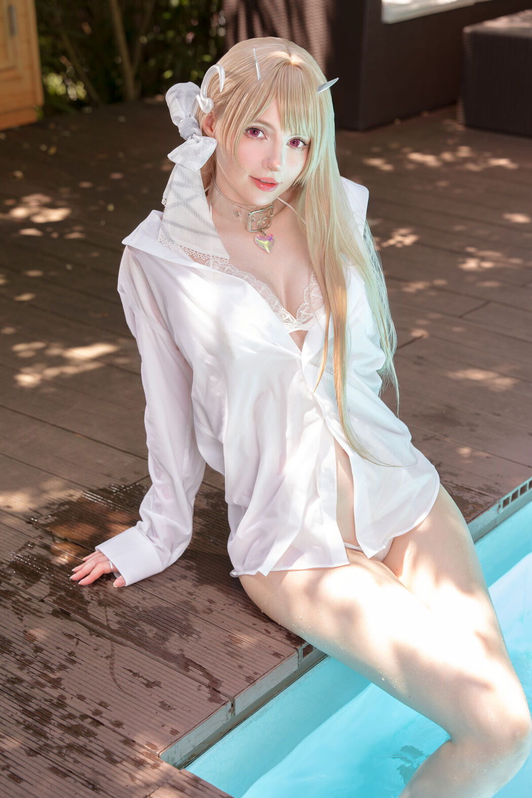 Coser@Peach milky – Viper Bikini (22P)