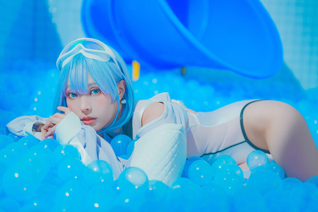 Coser@Ely_eee ElyEE子 – Clear Blue Drift (34P – 4V)