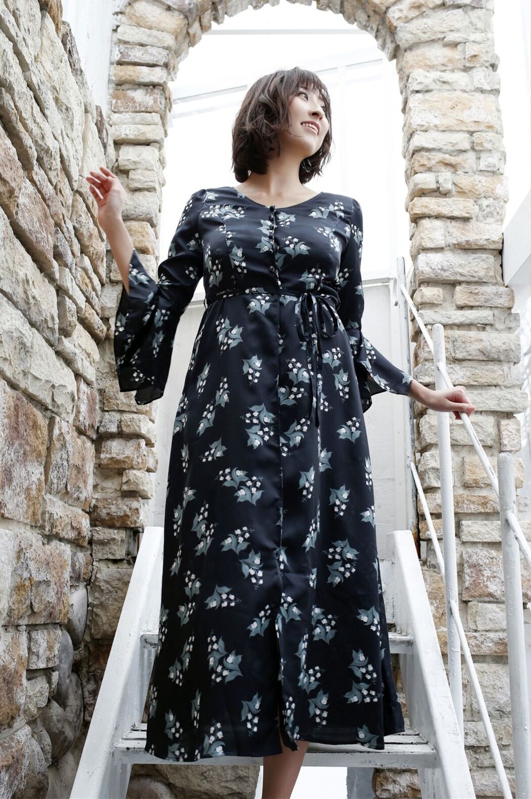 JP Saki Ogata 緒方咲 – 週刊現代デジタル写真集 股下85センチの誘惑 (76P)