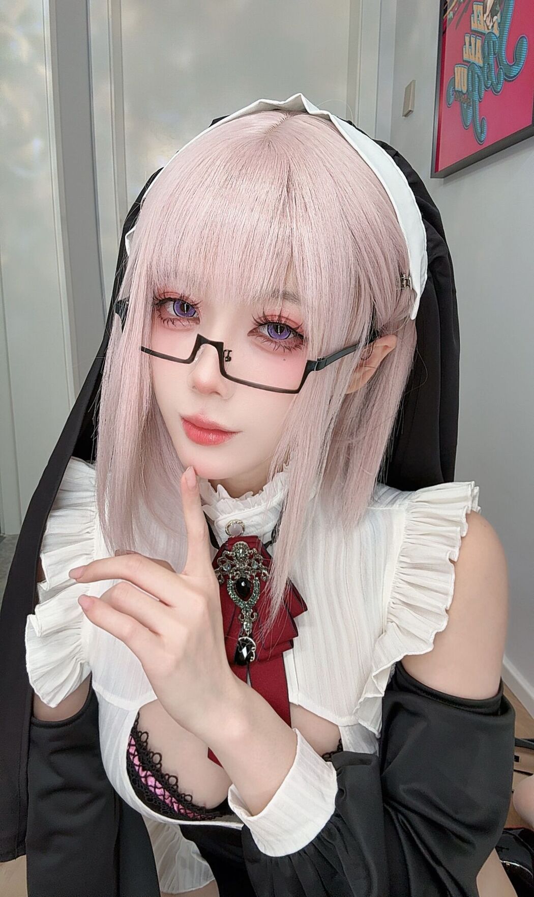 Coser@九言 – 修女2 (24P – 5V)