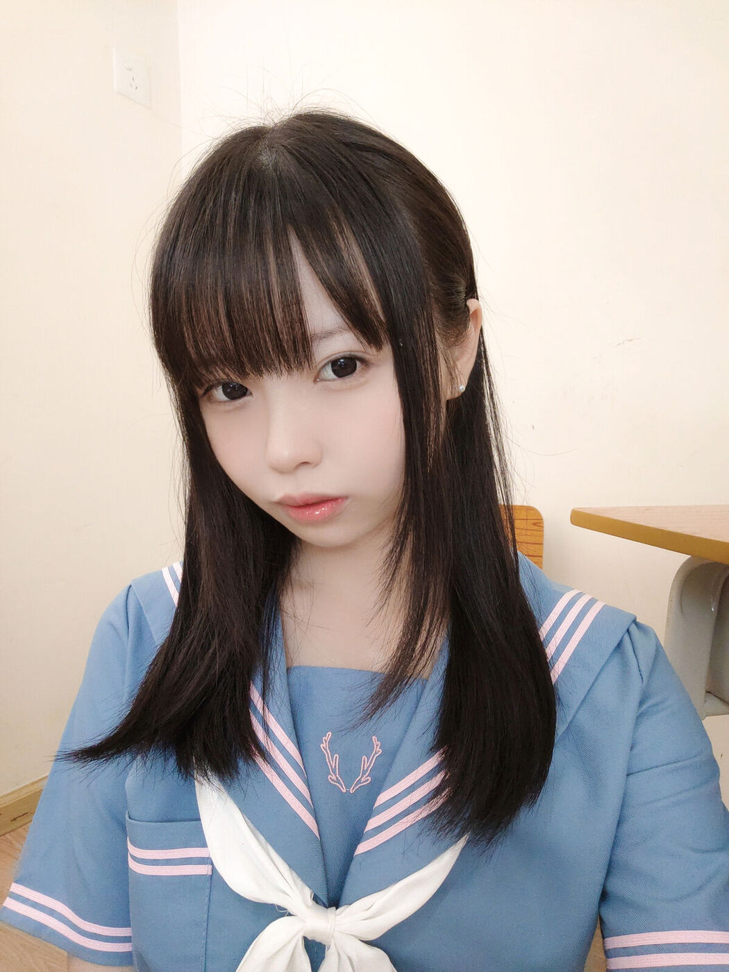 Coser@十万珍吱伏特 – 撸猫日记 Part02 (52P)