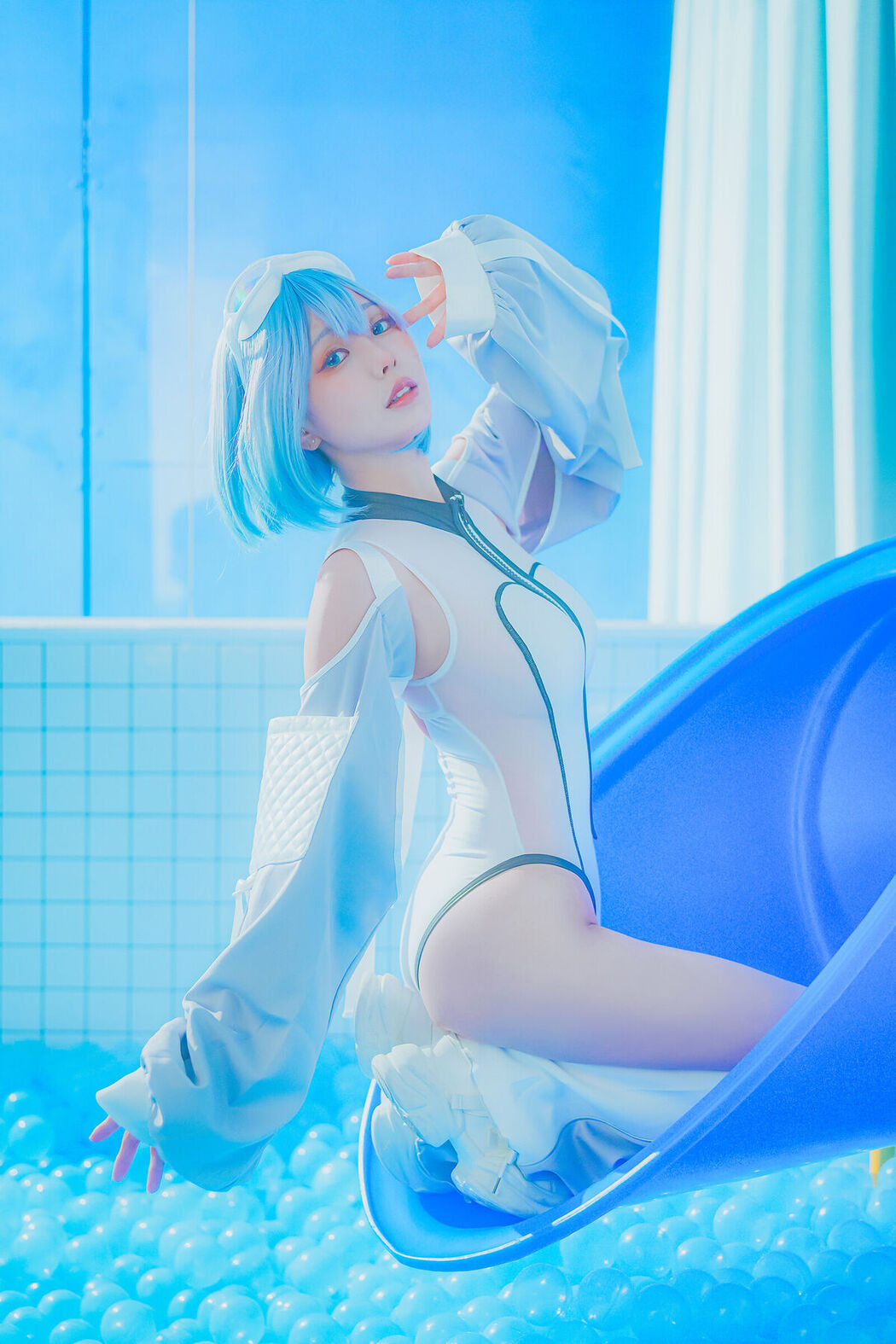 Coser@Ely_eee ElyEE子 – Clear Blue Drift (34P – 4V)