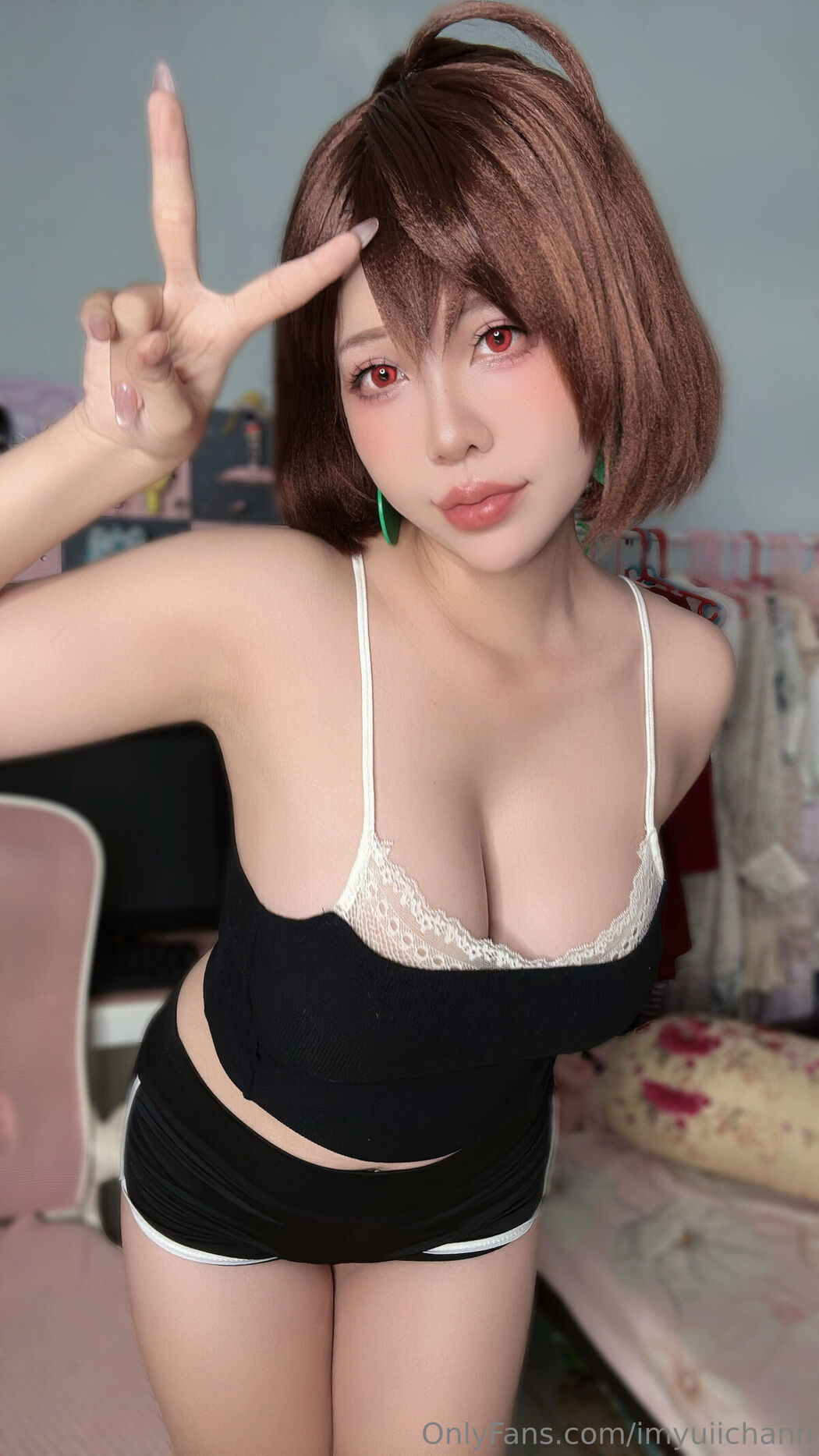 Coser@Imyuiichann – Ayase Momo (25P)