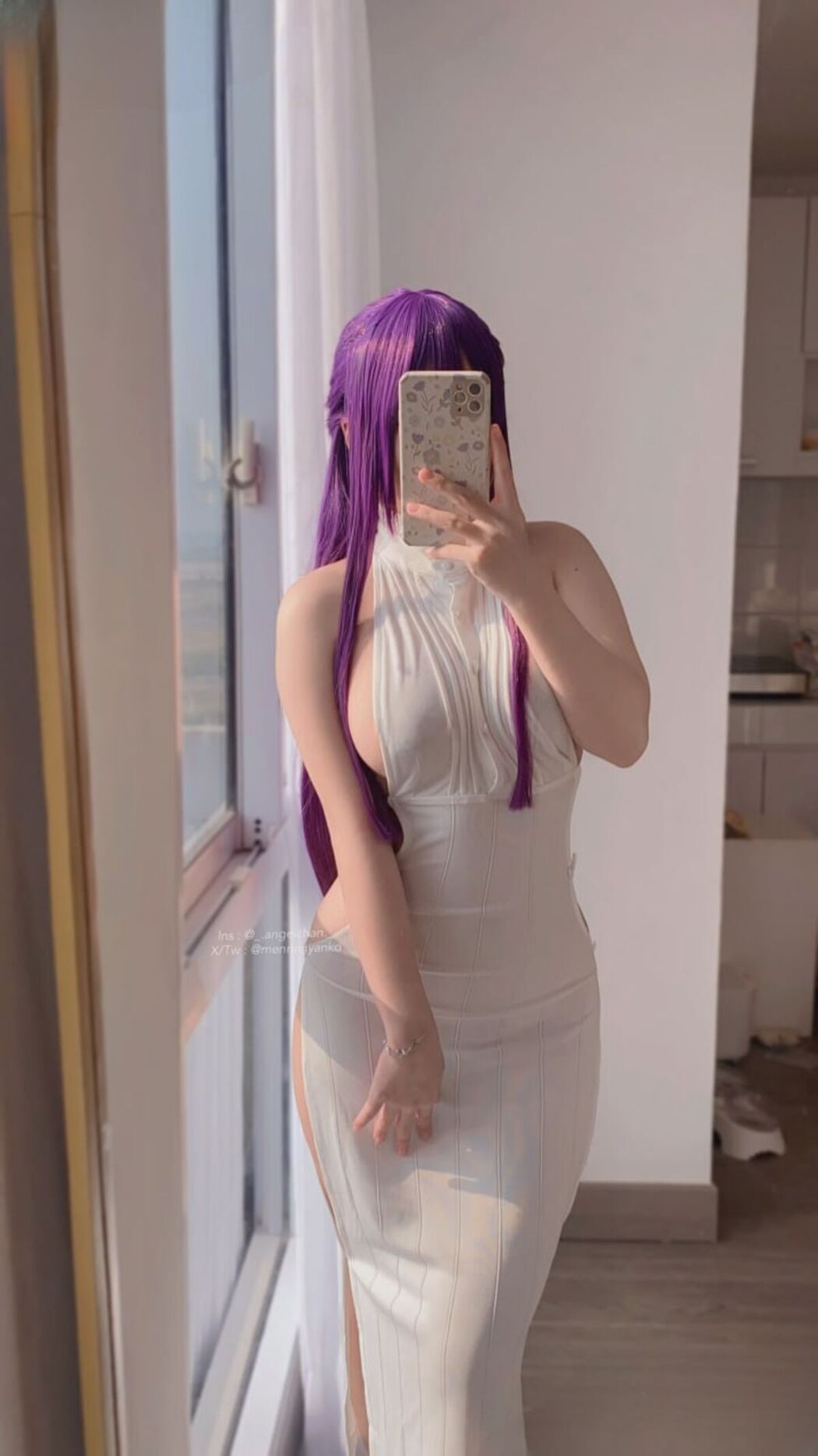 Coser@Angel Chan – 葬送的芙莉莲菲伦 (48P – 3V)