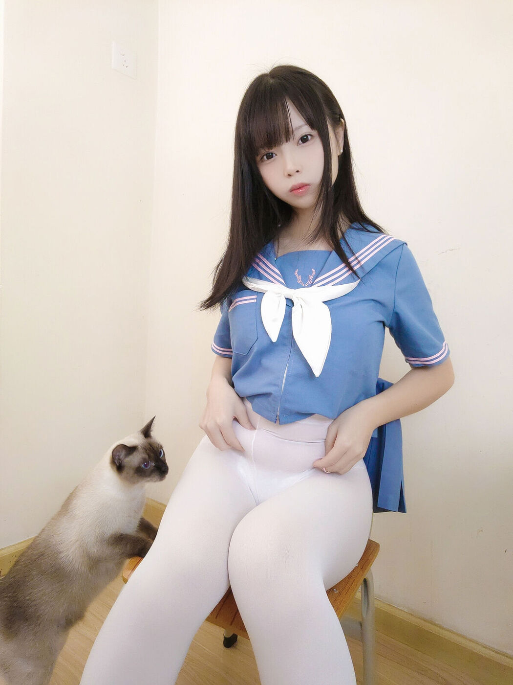 Coser@十万珍吱伏特 – 撸猫日记 Part02 (52P)