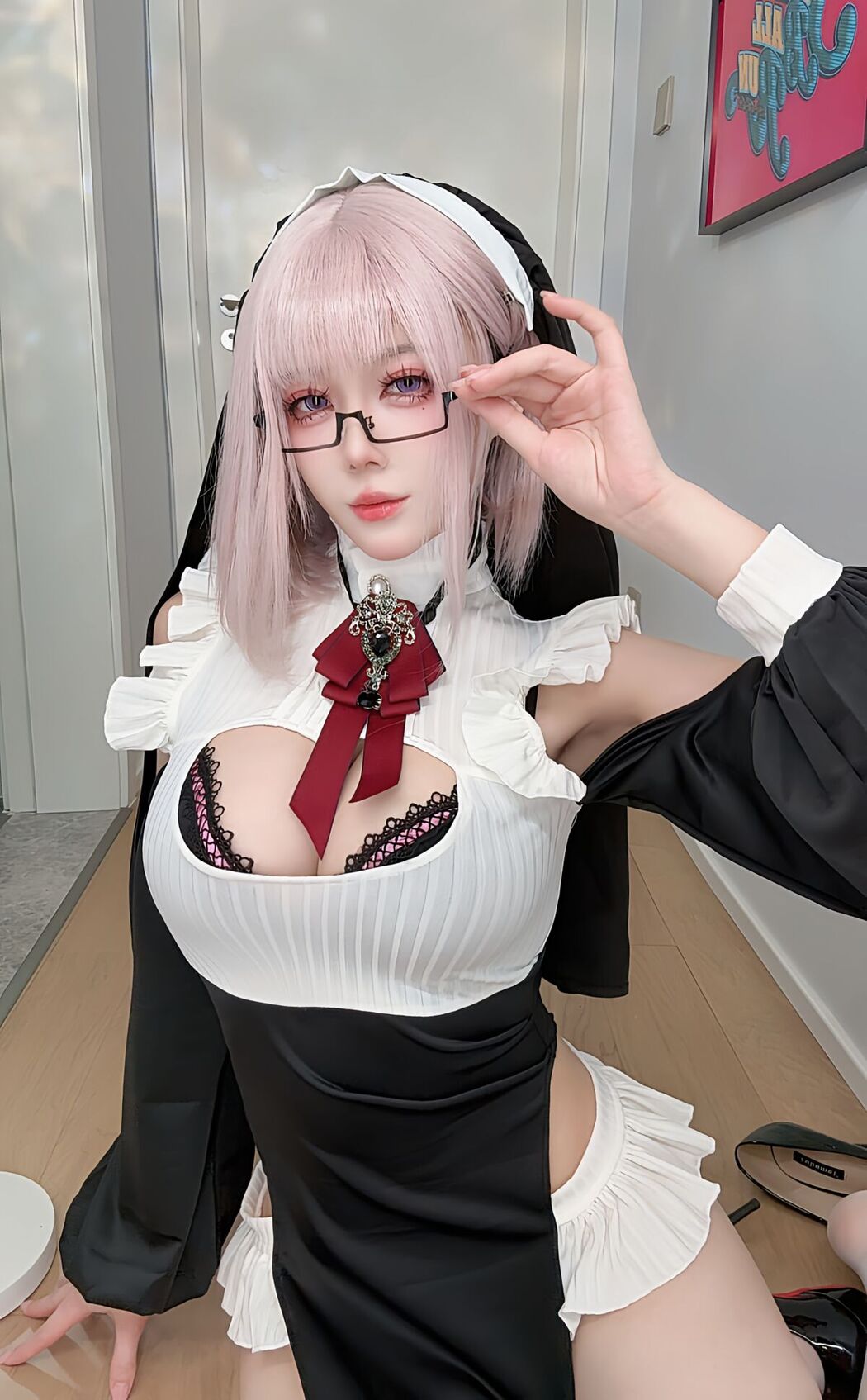 Coser@九言 – 修女2 (24P – 5V)