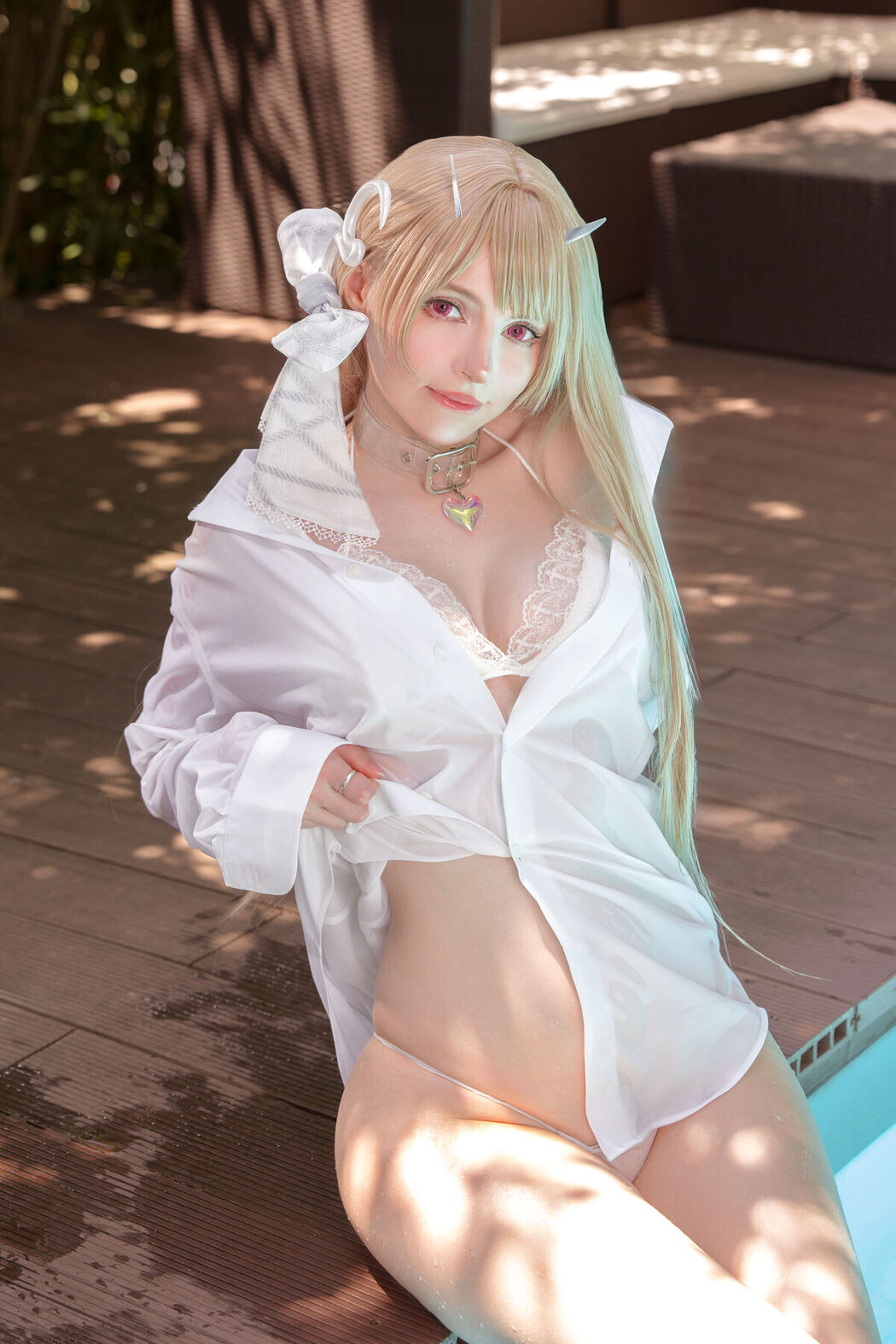 Coser@Peach milky – Viper Bikini (22P)