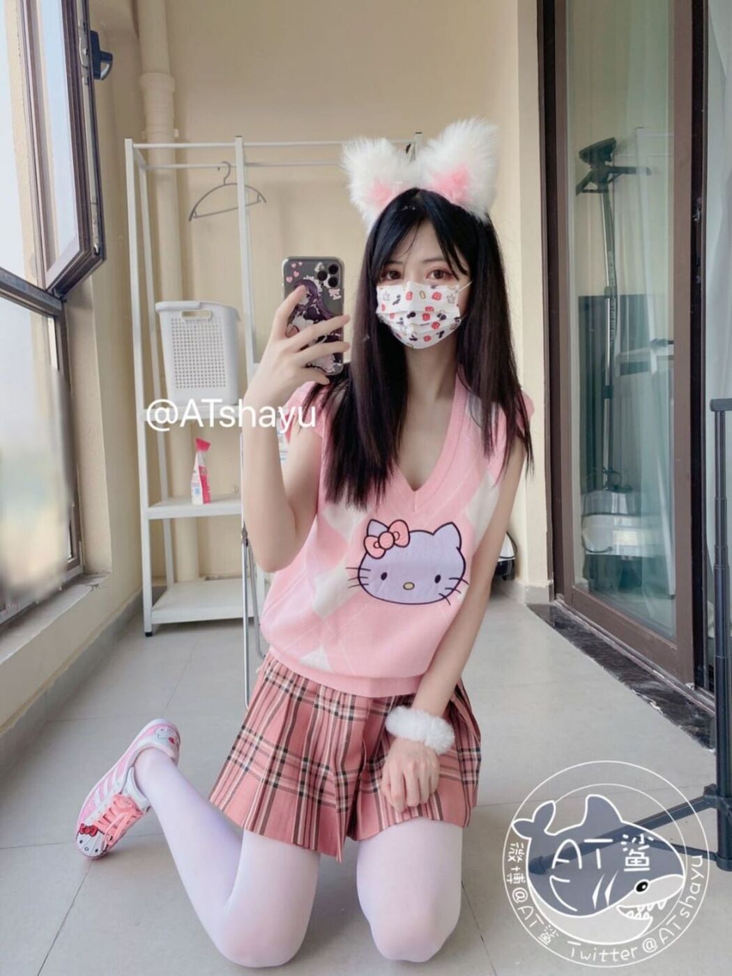 Coser@AT鲨 – 白丝宝宝 (59P – 1V)