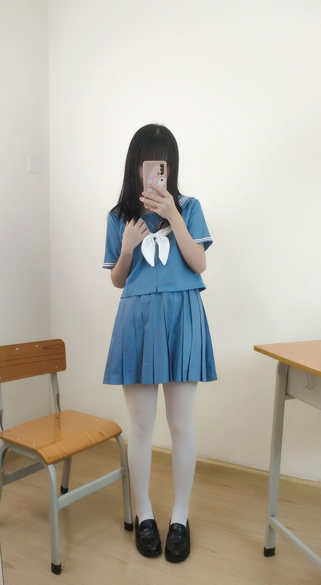 Coser@十万珍吱伏特 – 撸猫日记 Part02 (52P)