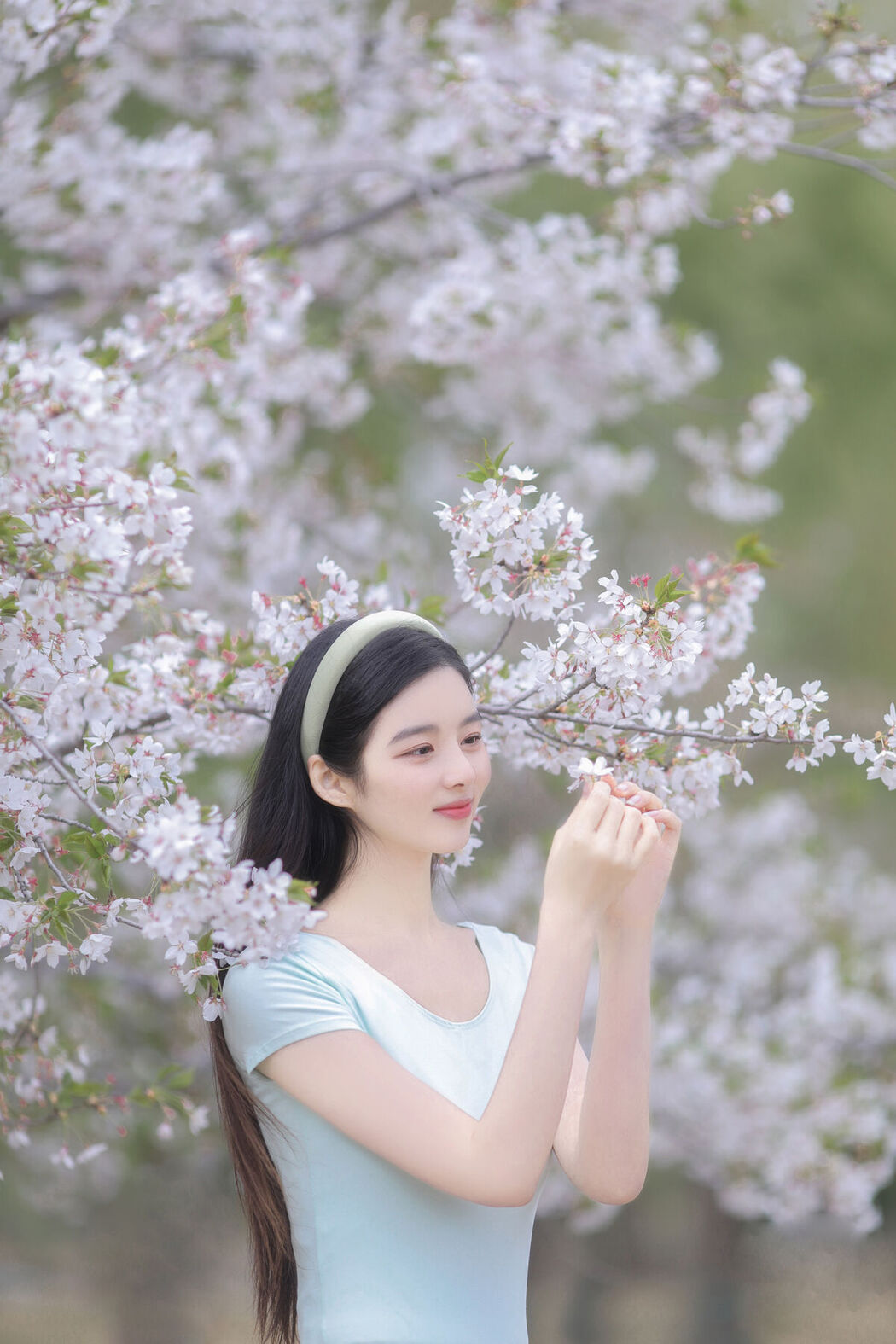 YiTuYu艺图语 Vol.8600 Zheng Nan Xi (18P)