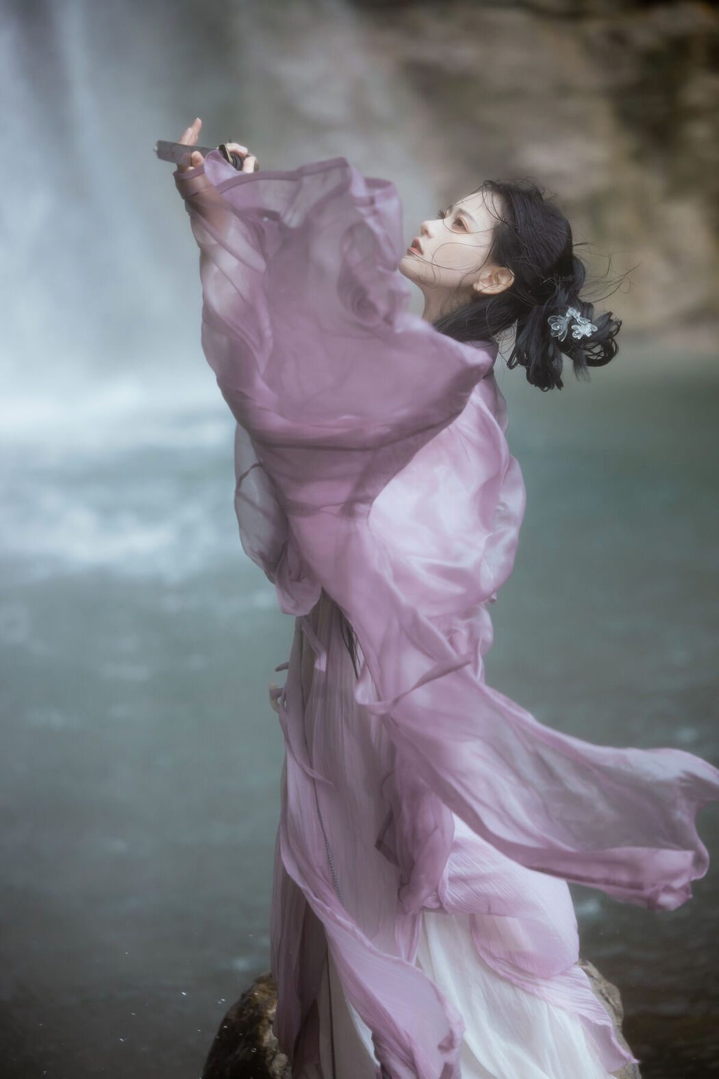 YiTuYu艺图语 Vol.8592 Lin Aki Nai (15P)