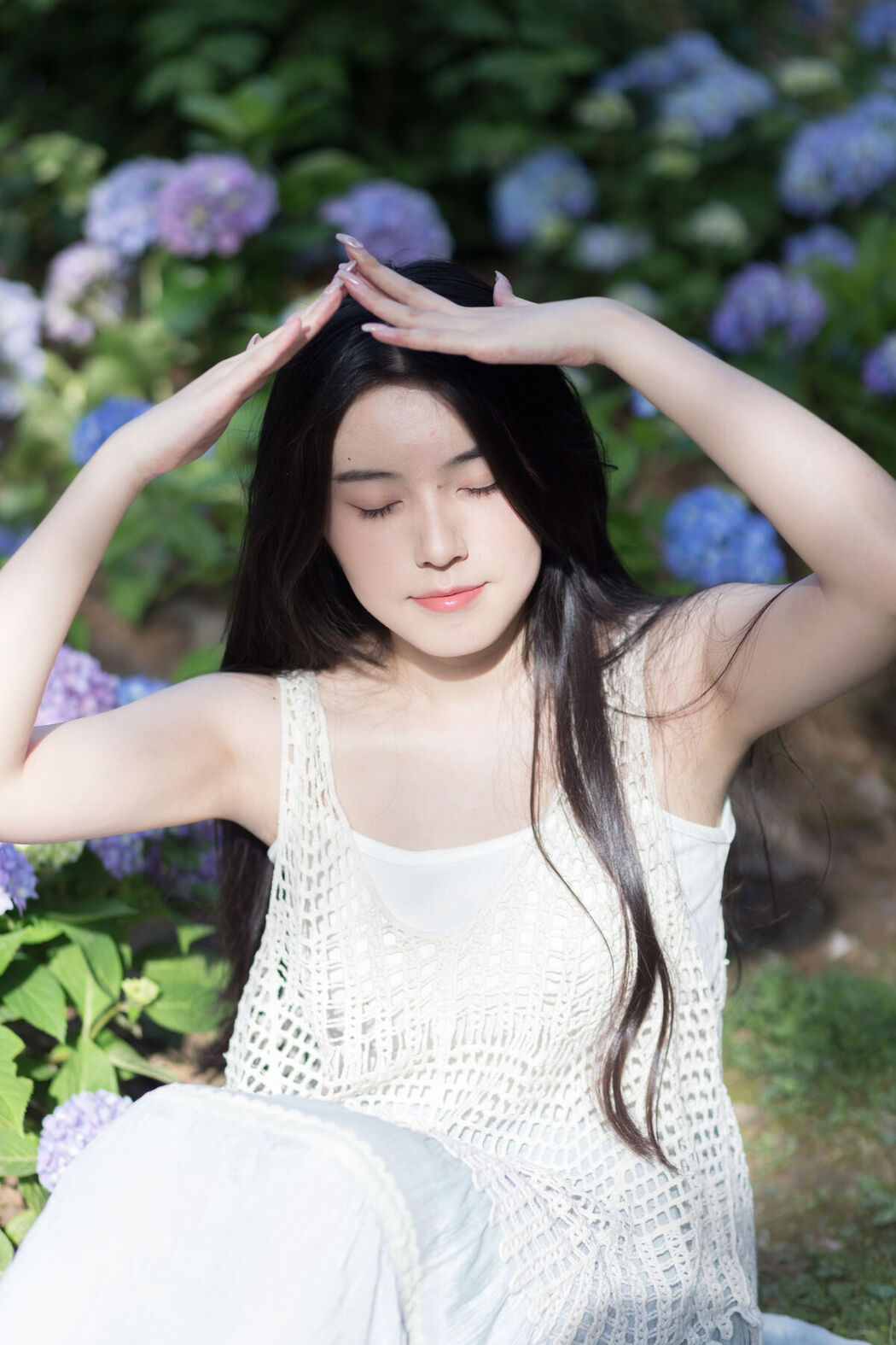 YiTuYu艺图语 Vol.8624 Jing Jing Jing (23P)