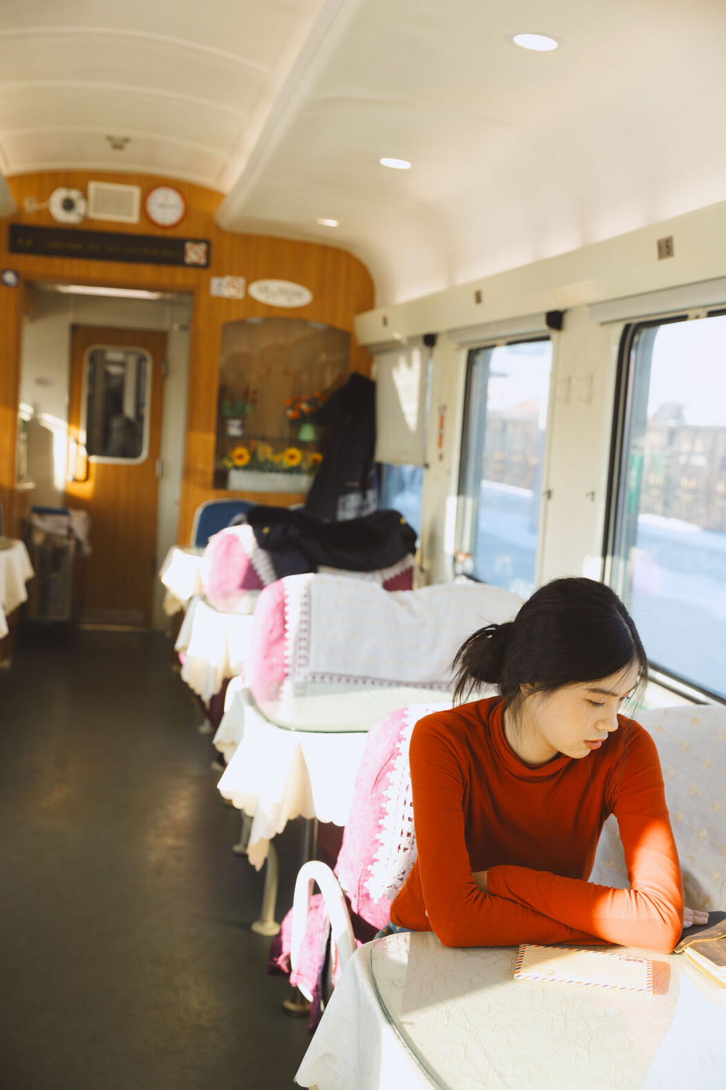 YiTuYu艺图语 Vol.8622 He Zi (38P)