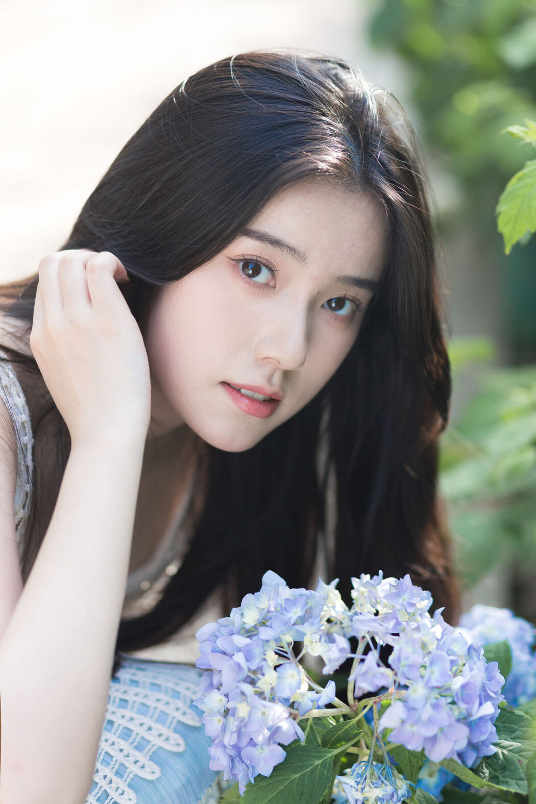 YiTuYu艺图语 Vol.8624 Jing Jing Jing (23P)