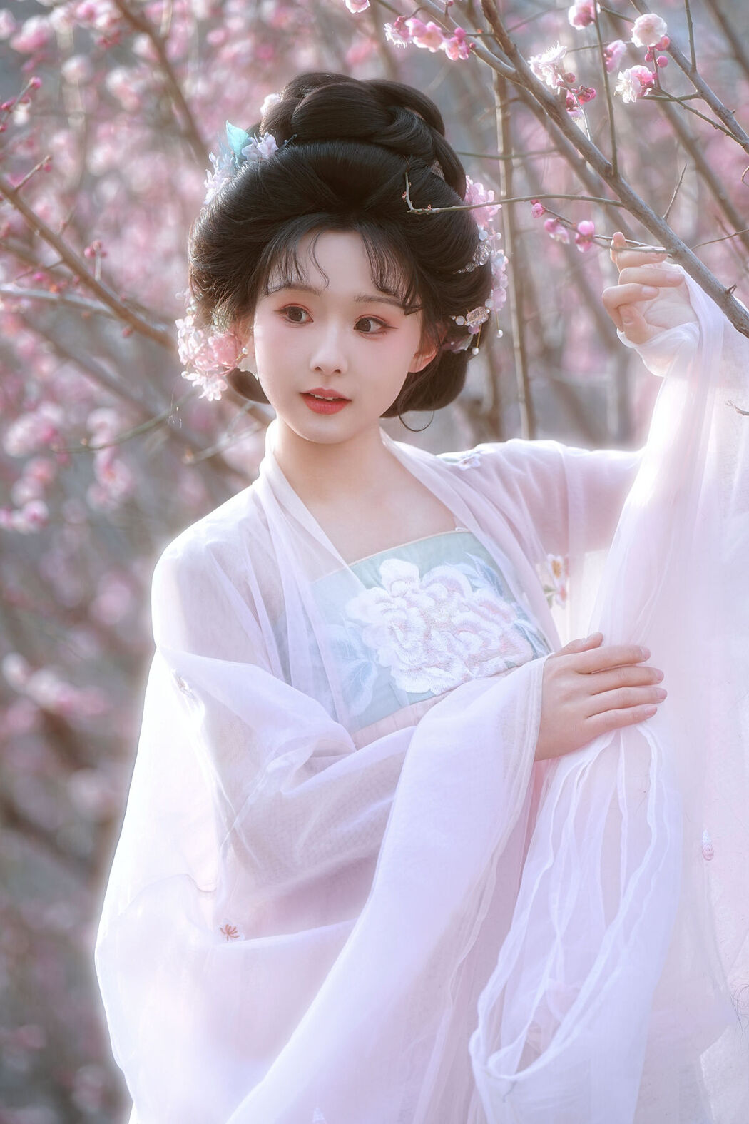 YiTuYu艺图语 Vol.8619 Rui Rui Cai Bu Shi Cai Gou (14P)