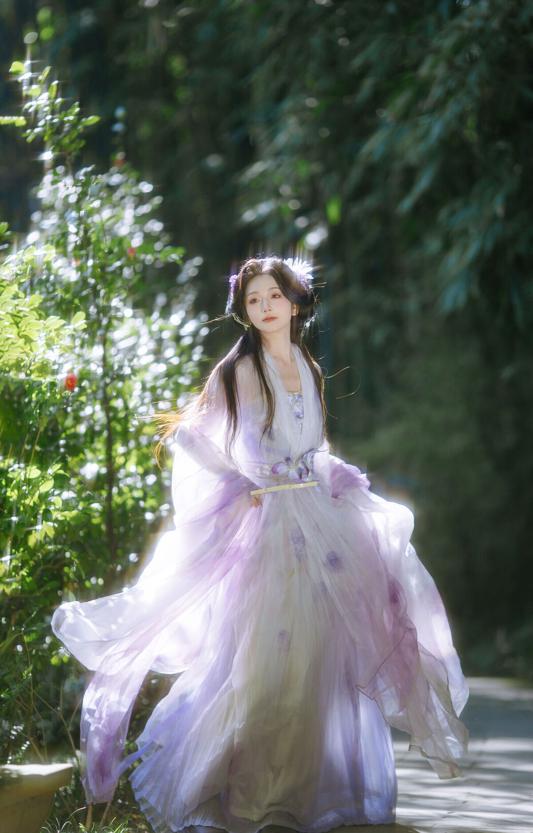 YiTuYu艺图语 Vol.8633 Chi Yan Zai Zhe Li (24P)