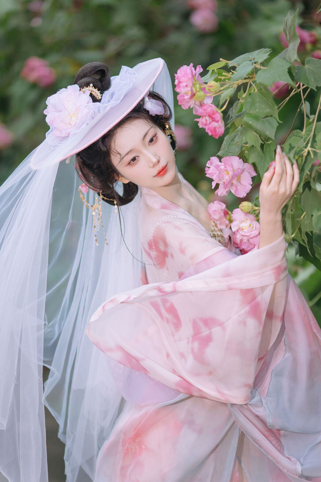 YiTuYu艺图语 Vol.8616 Qian Yue (22P)