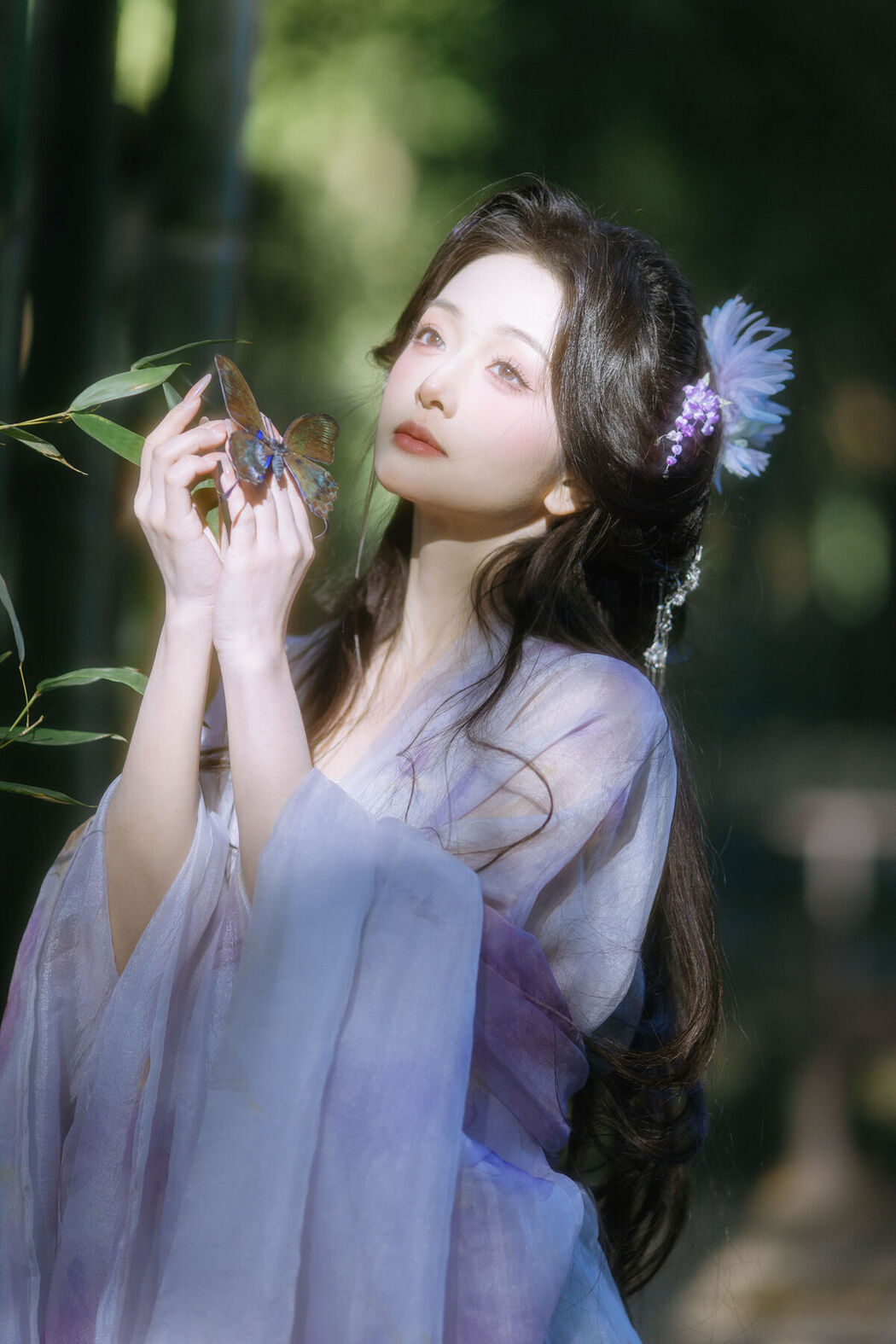 YiTuYu艺图语 Vol.8633 Chi Yan Zai Zhe Li (24P)