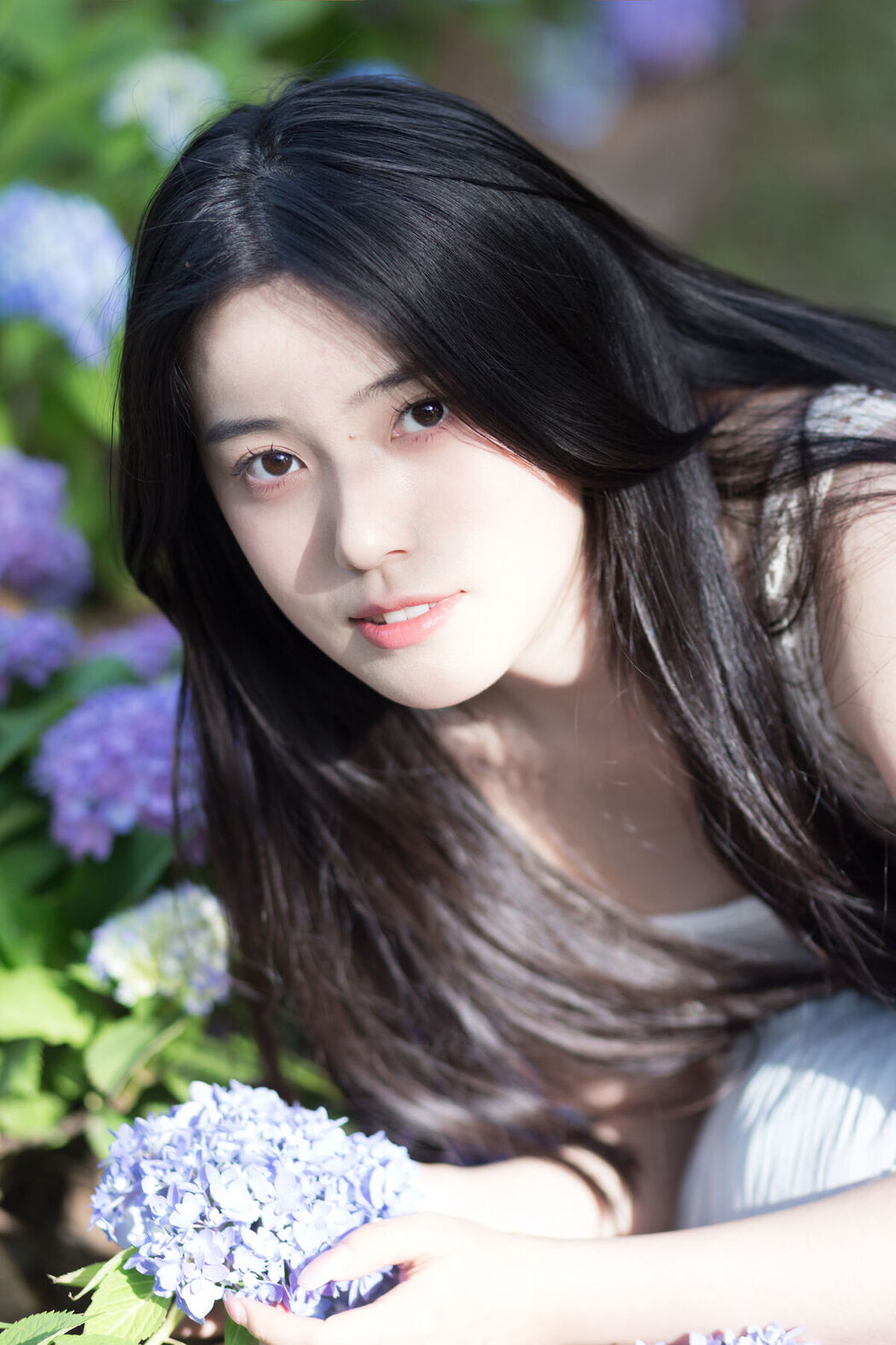 YiTuYu艺图语 Vol.8624 Jing Jing Jing (23P)