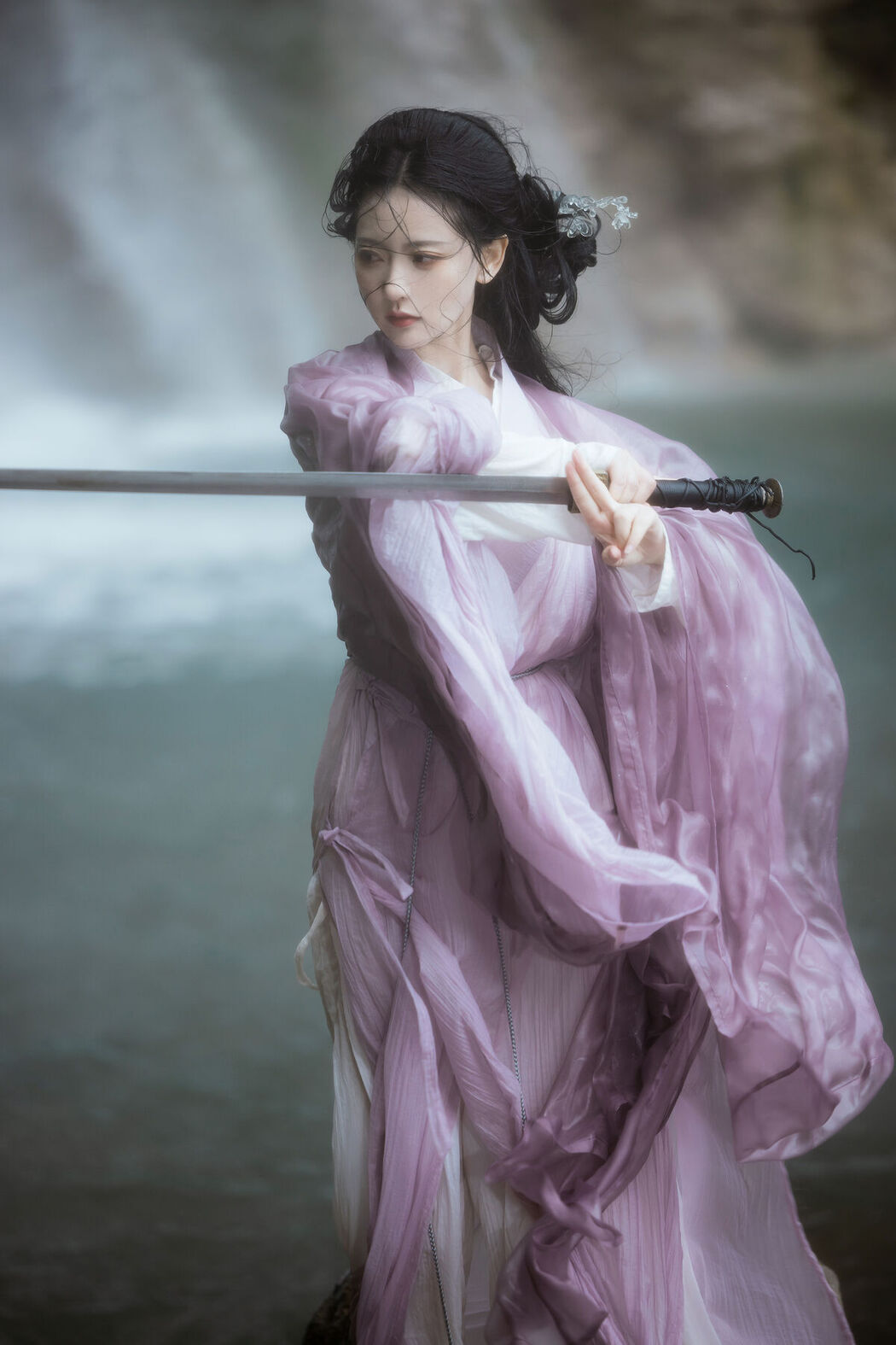 YiTuYu艺图语 Vol.8592 Lin Aki Nai (15P)