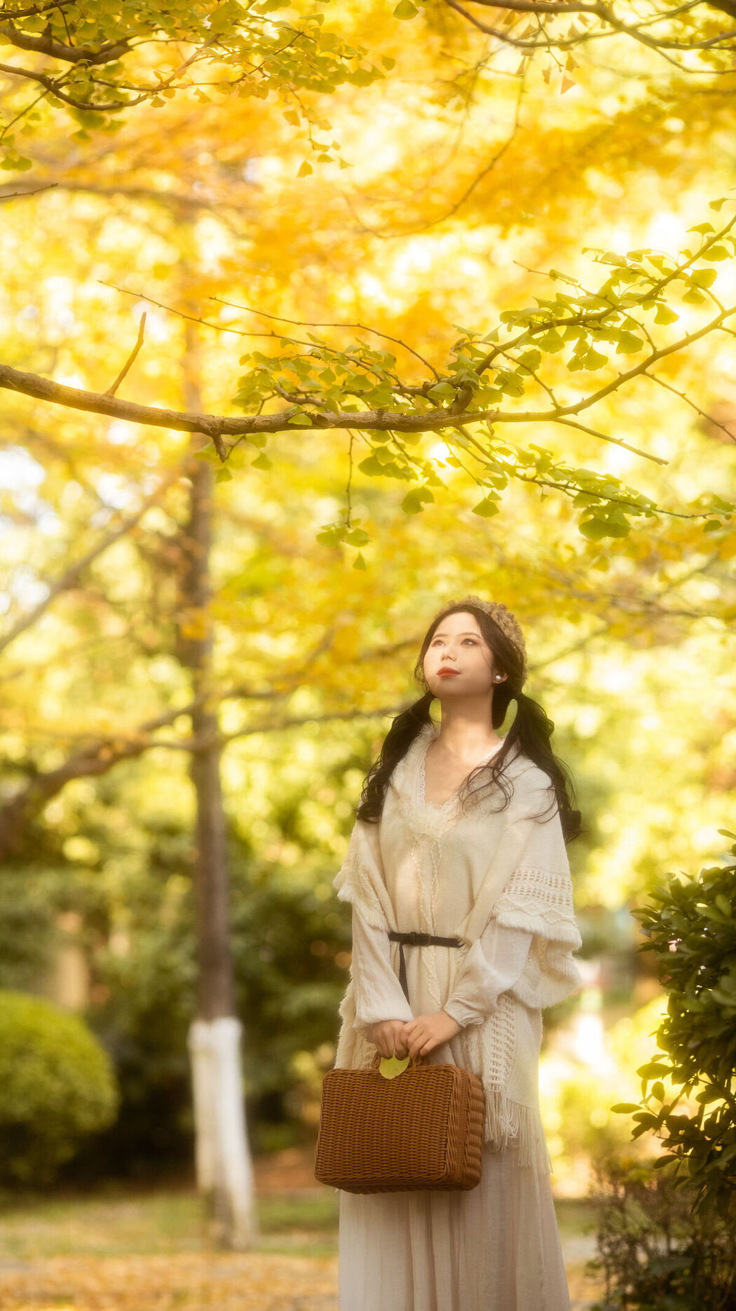 YiTuYu艺图语 Vol.8601 Yao Chi Mang Guo Ma (30P)