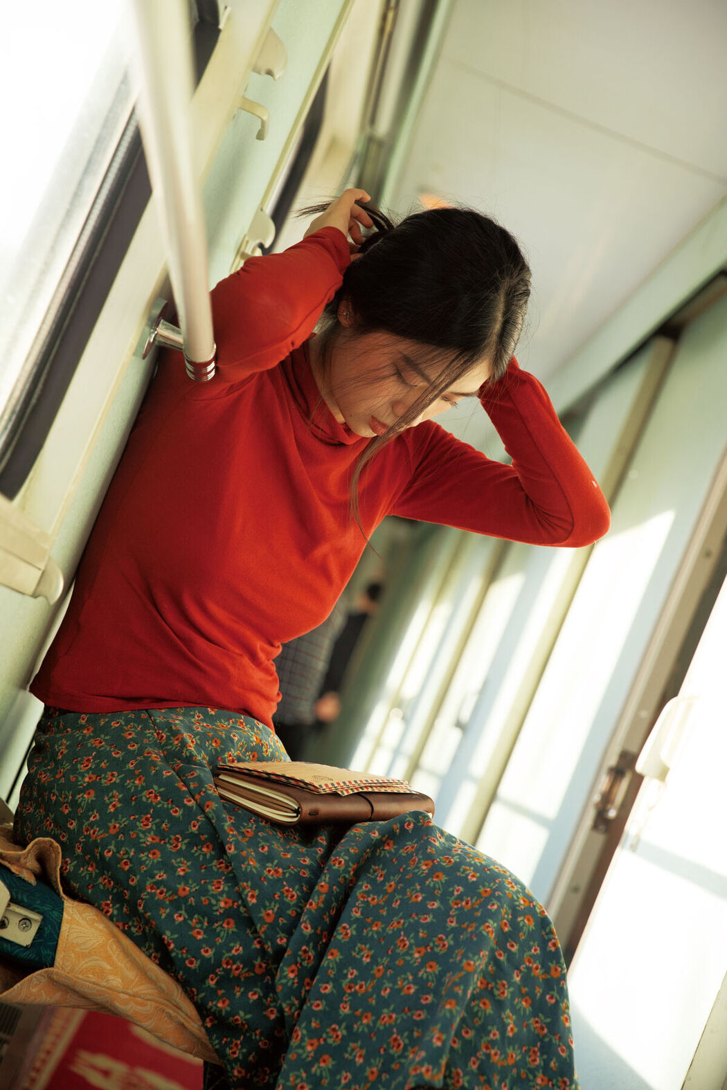 YiTuYu艺图语 Vol.8622 He Zi (38P)