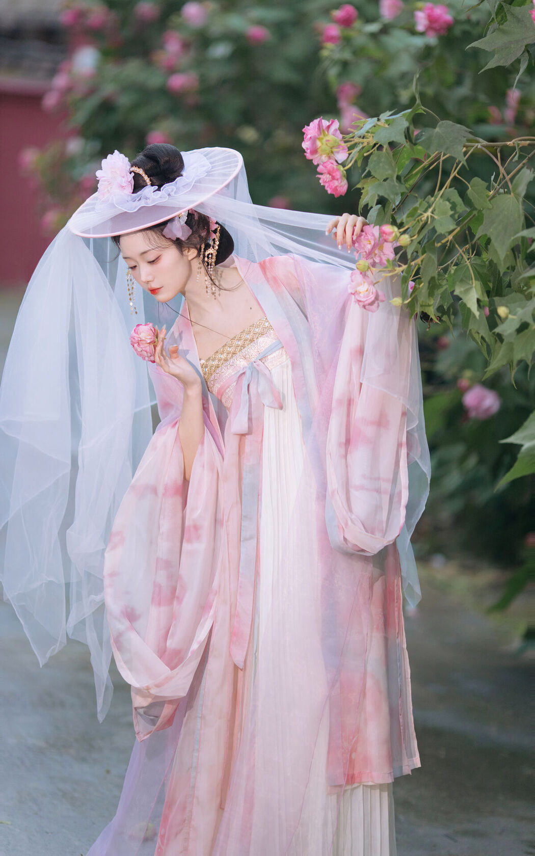 YiTuYu艺图语 Vol.8616 Qian Yue (22P)