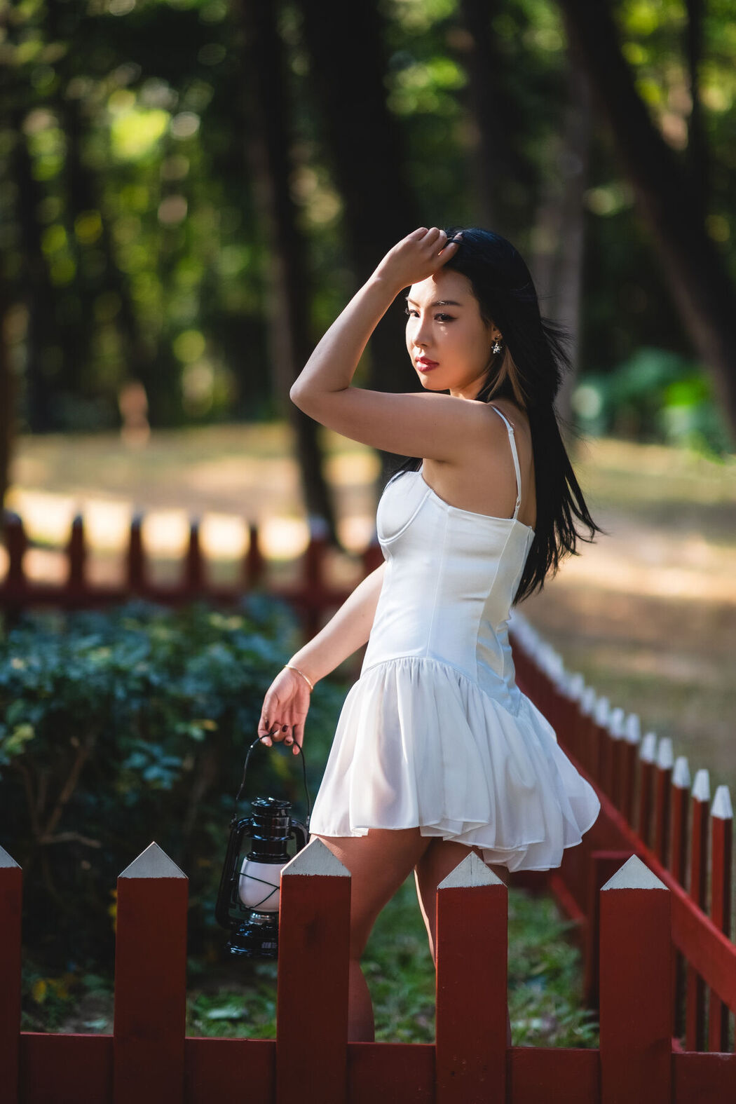 YiTuYu艺图语 Vol.8597 Zhuai Jie (22P)