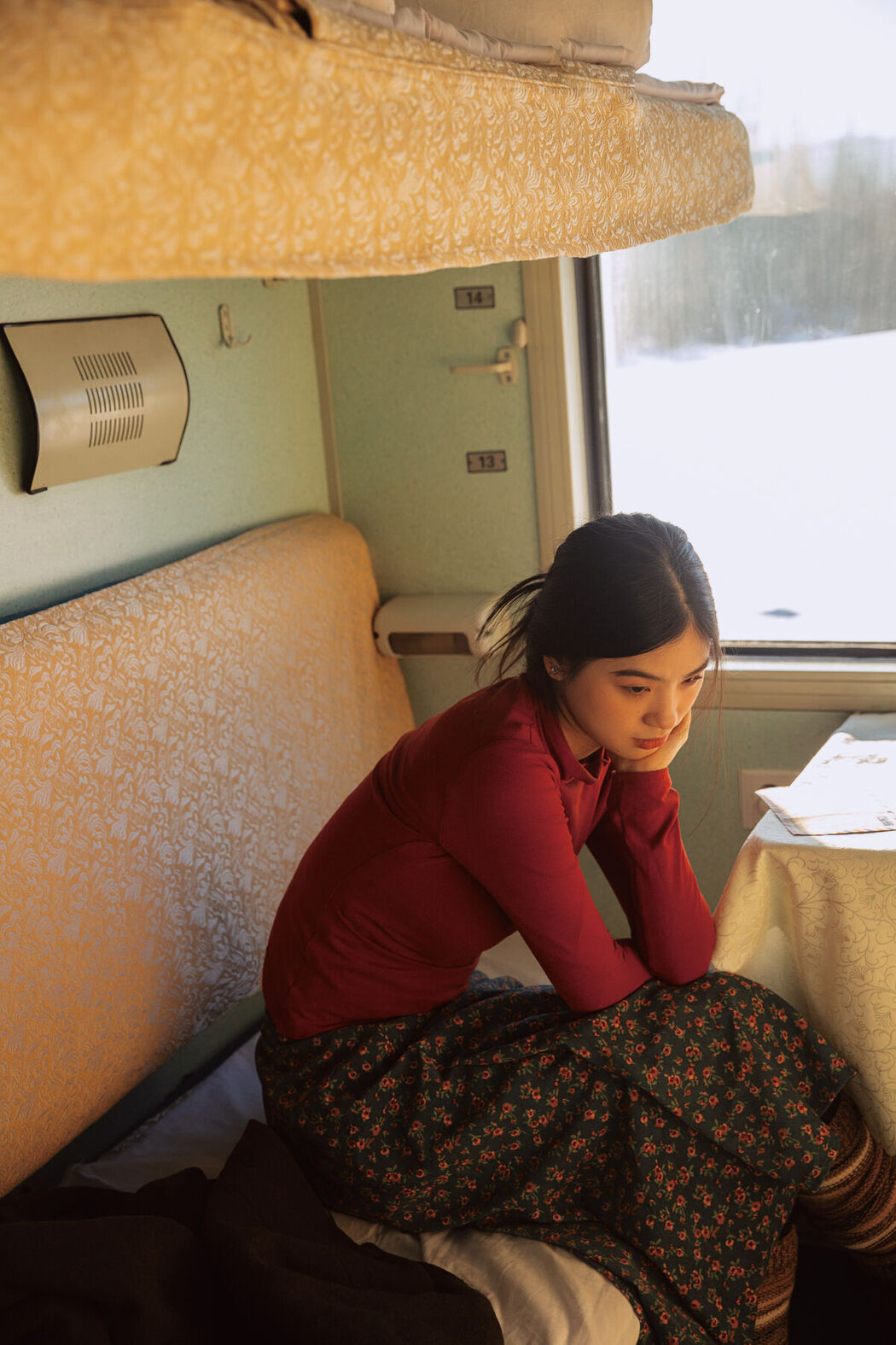 YiTuYu艺图语 Vol.8622 He Zi (38P)