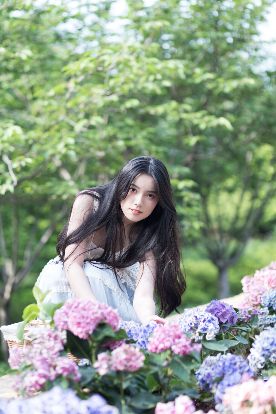 YiTuYu艺图语 Vol.8624 Jing Jing Jing (23P)