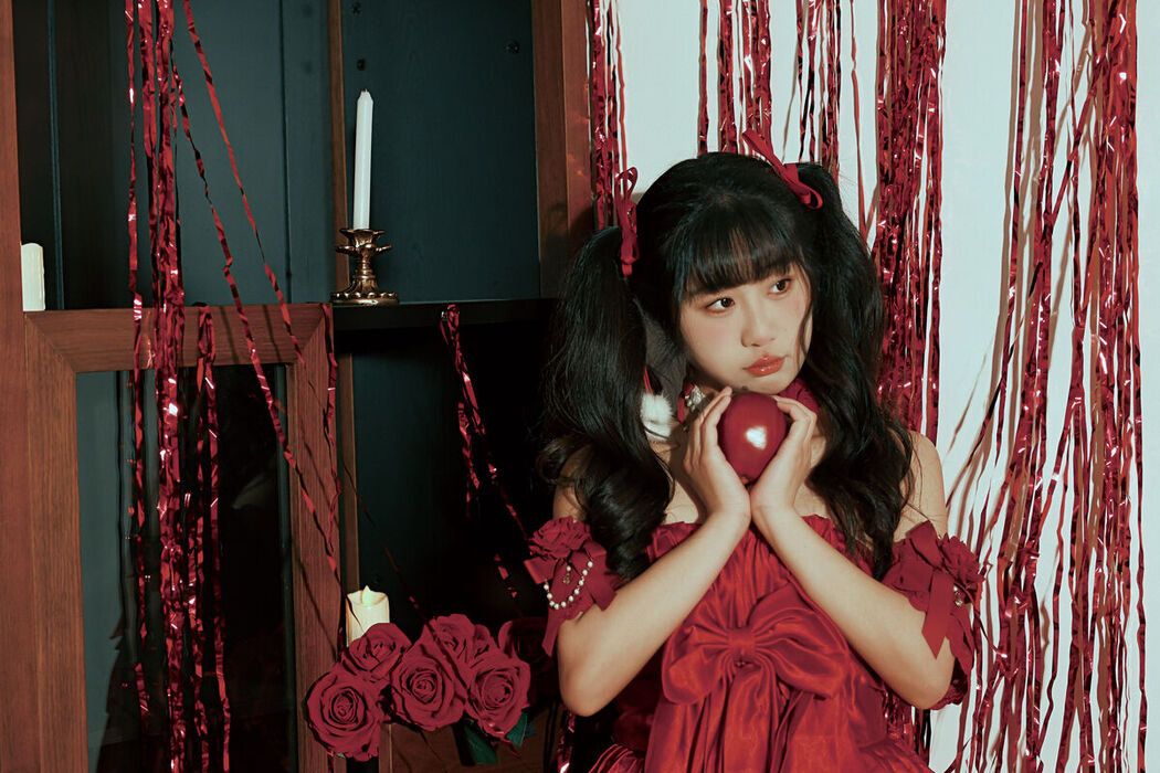 YiTuYu艺图语 Vol.8599 Mei Zi Mei Zi (15P)