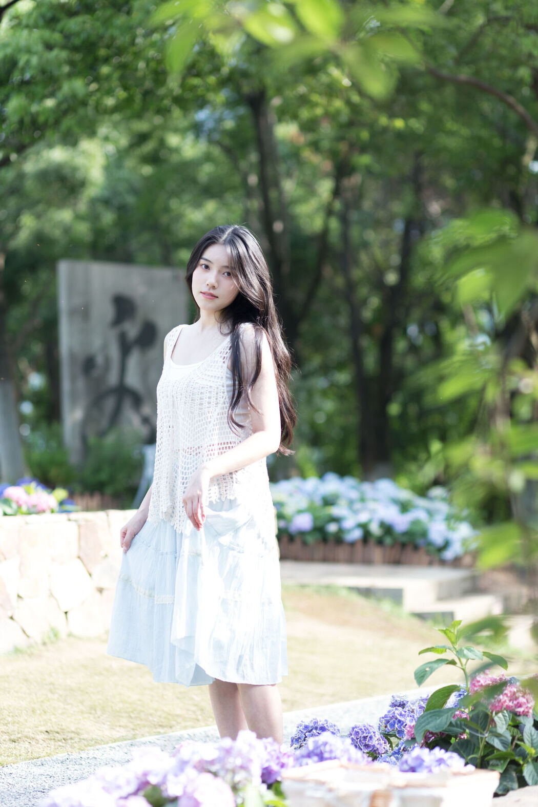 YiTuYu艺图语 Vol.8624 Jing Jing Jing (23P)