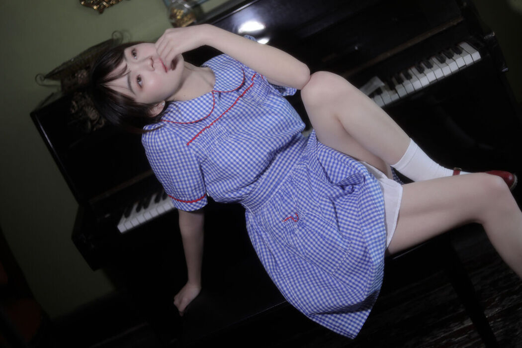 YiTuYu艺图语 Vol.8610 Dian Dian (24P)