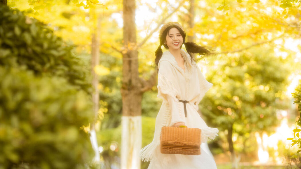 YiTuYu艺图语 Vol.8601 Yao Chi Mang Guo Ma (30P)