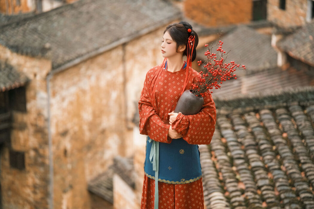 YiTuYu艺图语 Vol.8627 Hua Hua (17P)