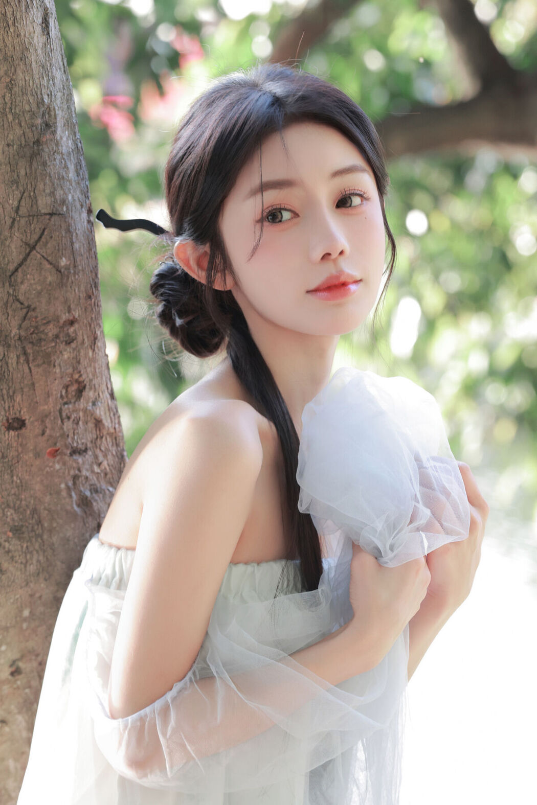 YiTuYu艺图语 Vol.8593 Yi Tong (38P)