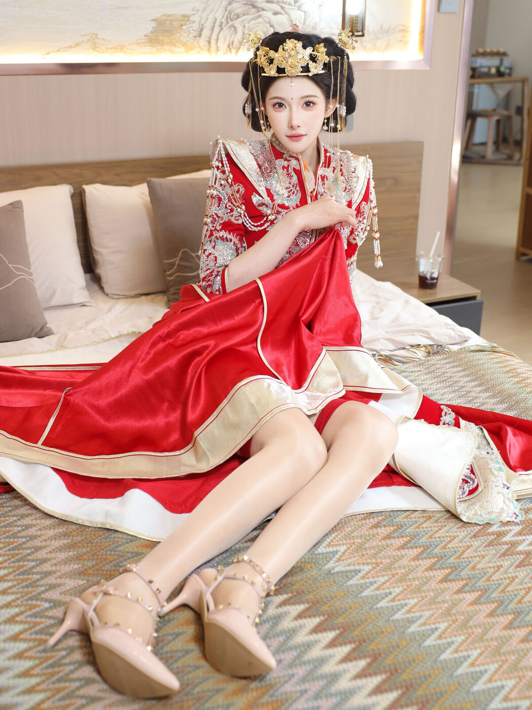 XiuRen秀人网 Uncensored Li Shuang Er 梨霜儿 – R18 秀人网模特 秀禾服 Part01 (58P)