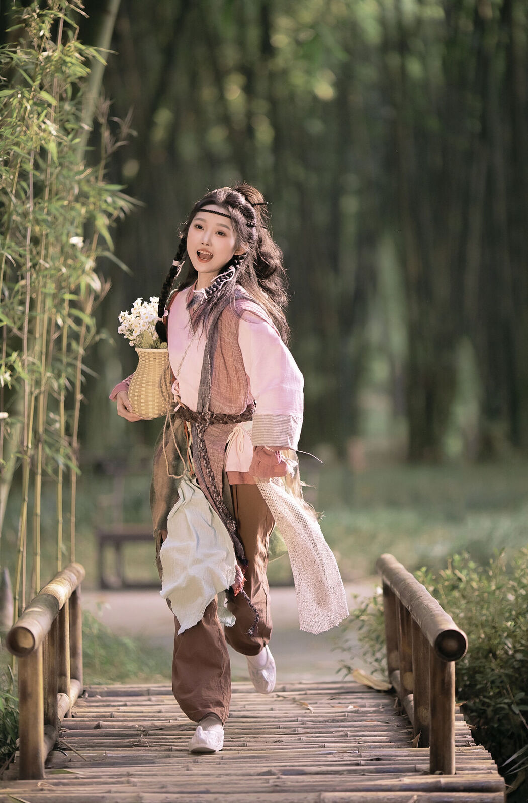 YiTuYu艺图语 Vol.8603 Ya Ya (23P)