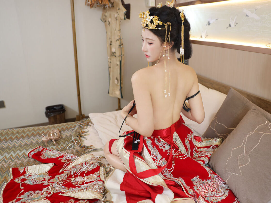 XiuRen秀人网 Uncensored Li Shuang Er 梨霜儿 – R18 秀人网模特 秀禾服 Part02 (57P)