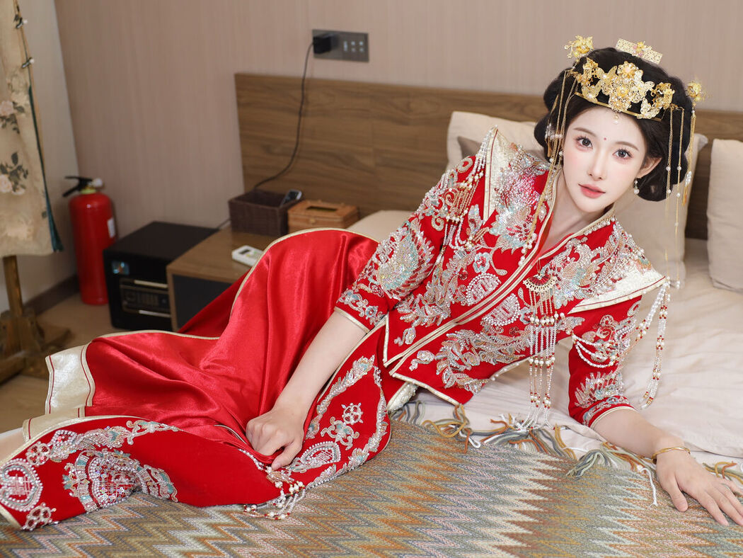 XiuRen秀人网 Uncensored Li Shuang Er 梨霜儿 – R18 秀人网模特 秀禾服 Part01 (58P)