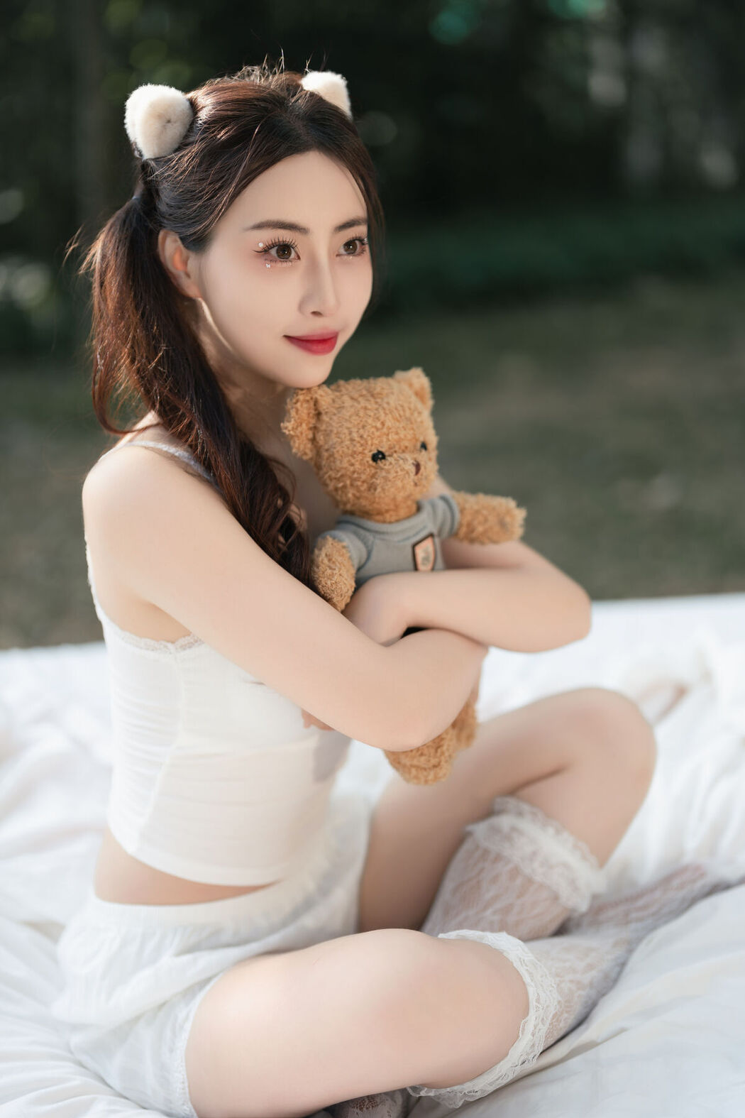 YiTuYu艺图语 Vol.8613 Yi Bao (21P)