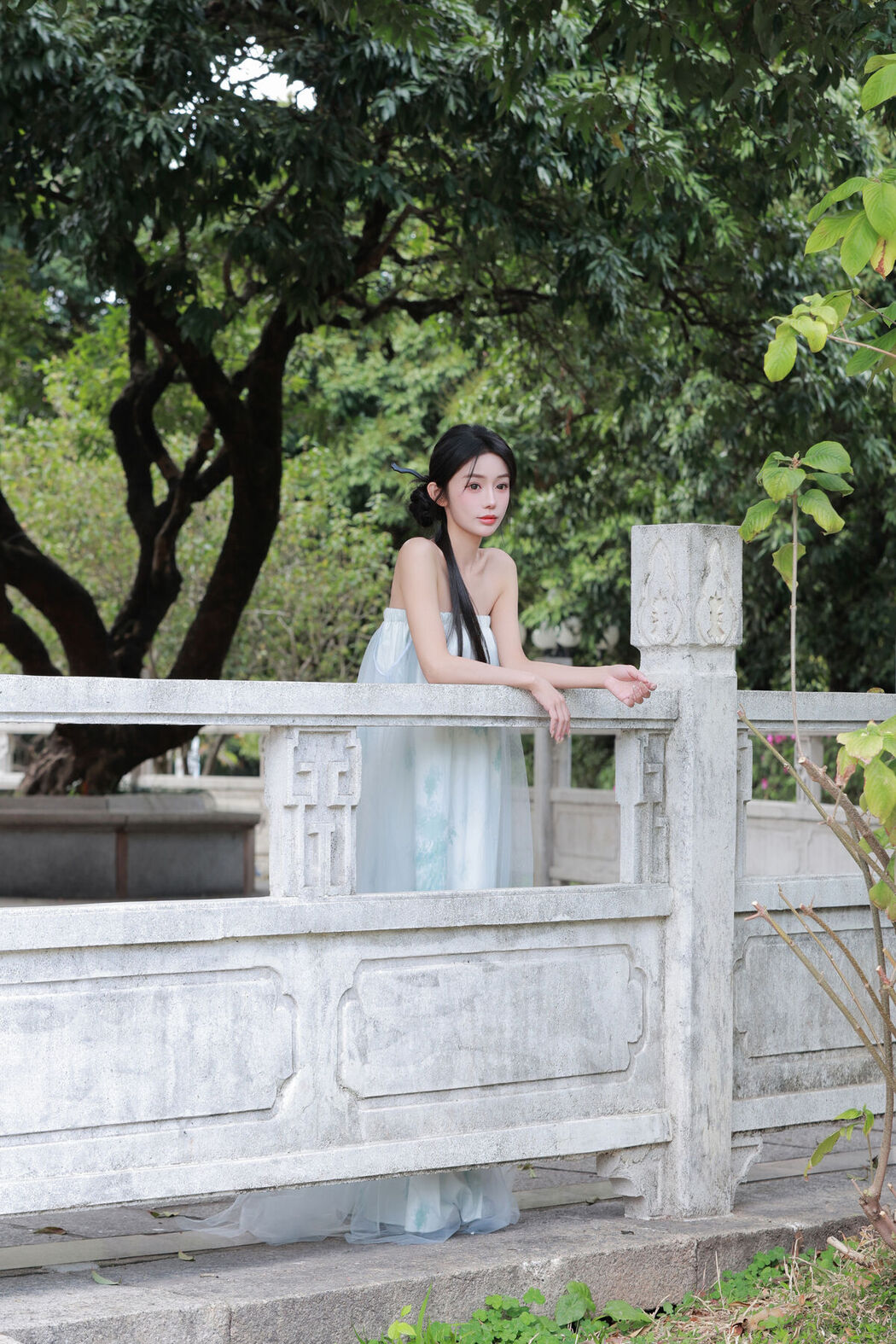 YiTuYu艺图语 Vol.8593 Yi Tong (38P)