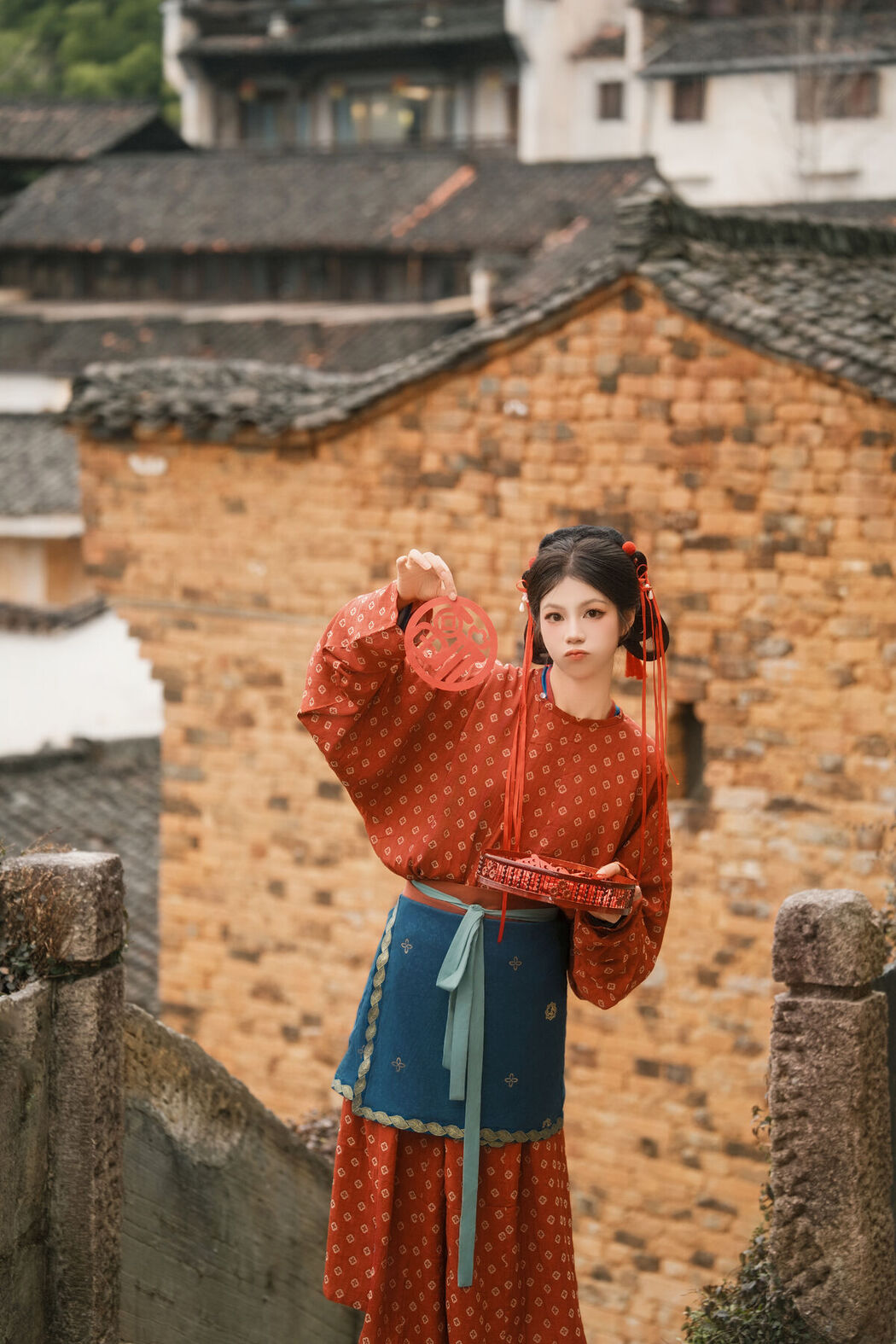 YiTuYu艺图语 Vol.8627 Hua Hua (17P)