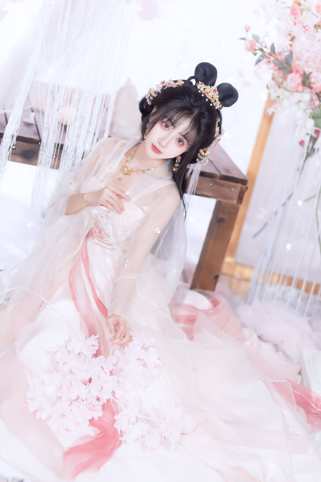 YiTuYu艺图语 Vol.8628 Qi Luo Sheng De Xiao Su Su (26P)