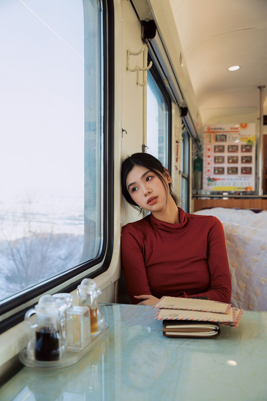 YiTuYu艺图语 Vol.8622 He Zi (38P)